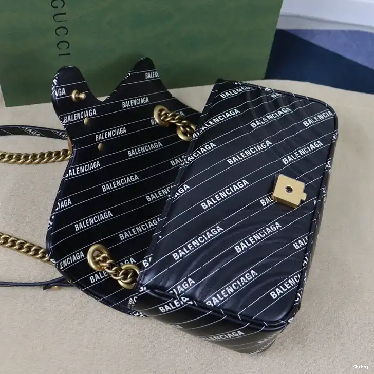 Gucci Bag 2112YZ0129 0606